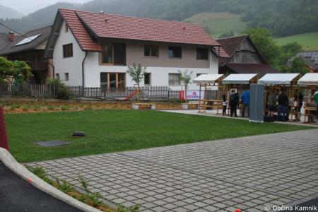 V Motniku namenu predali prenovljeni prireditveni prostor (2)